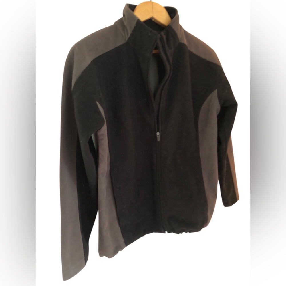 Tri-Mountain Performance women's medium fleece jacket.